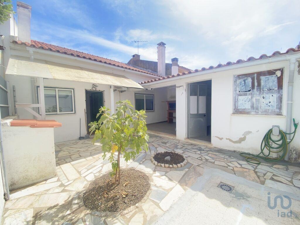 House in Benavente - view 1