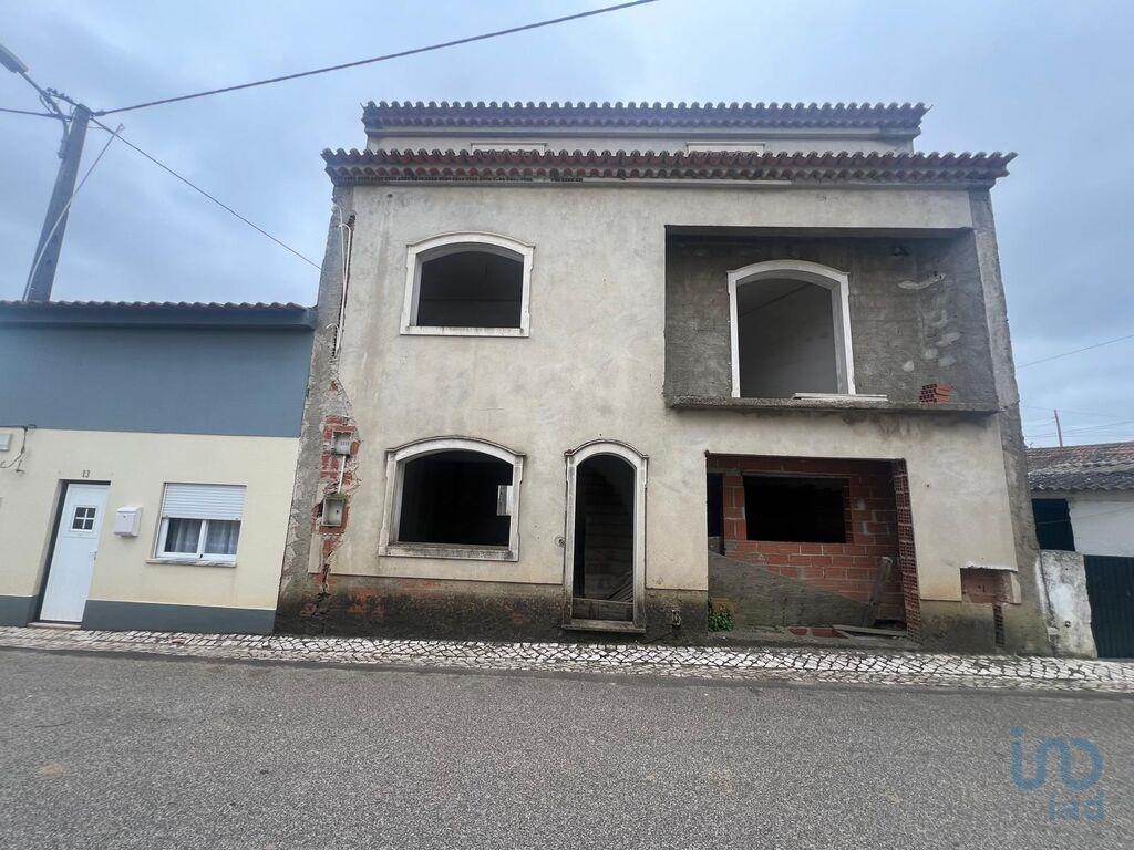 House in Cadaval - view 1