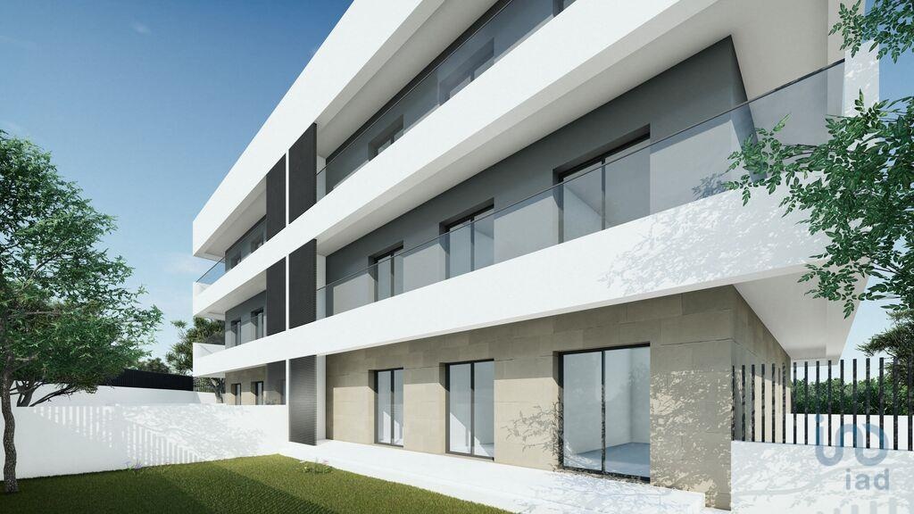 Apartment in Mexilhoeira Grande - view 1