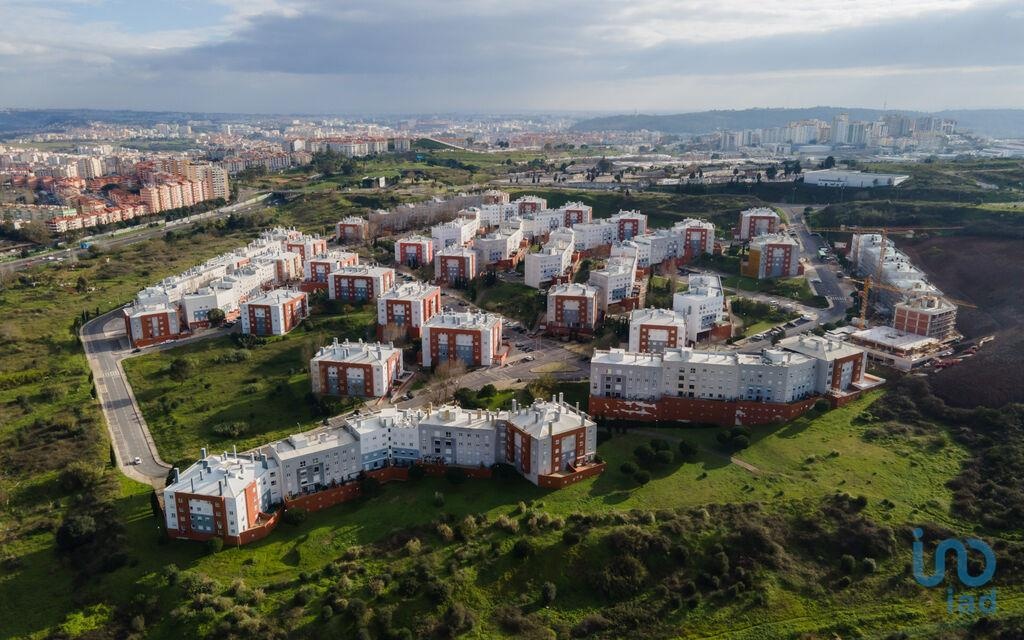 Apartment in Amadora - view 1
