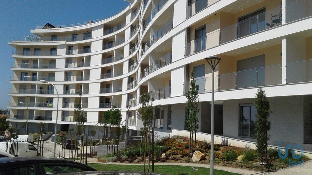 Apartment in Oeiras - view 1
