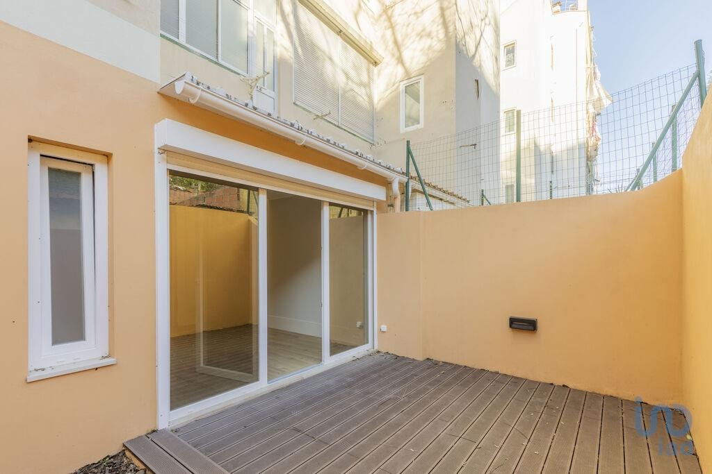 Apartment in Lisbon - view 1