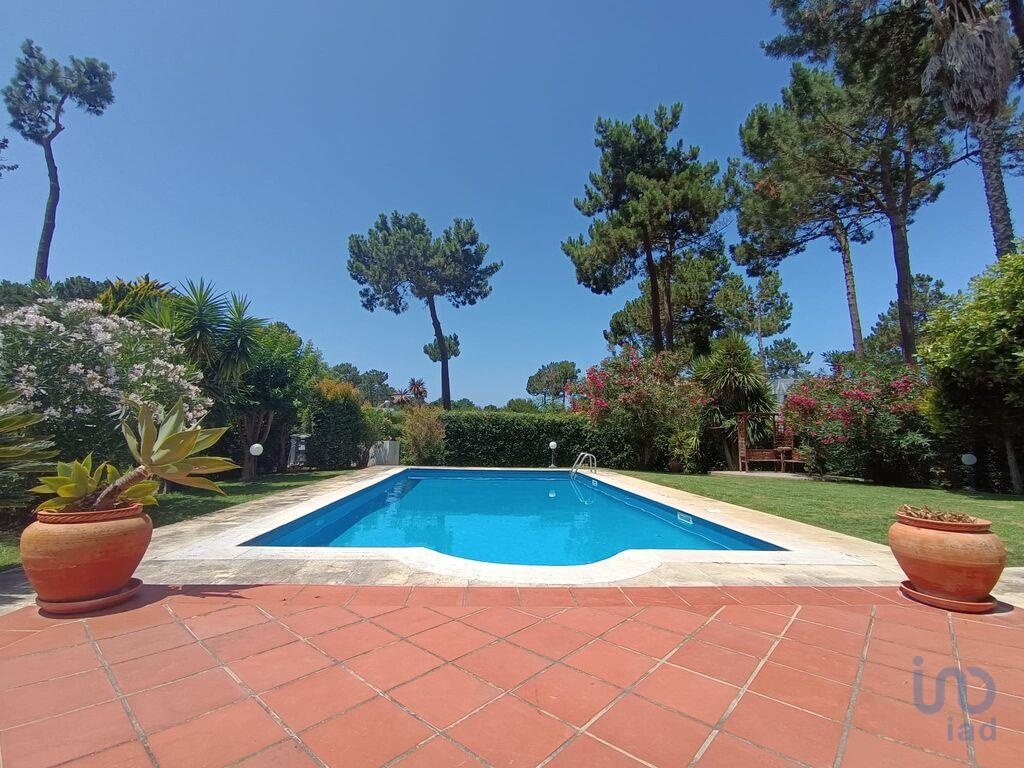 House in Almada - view 1