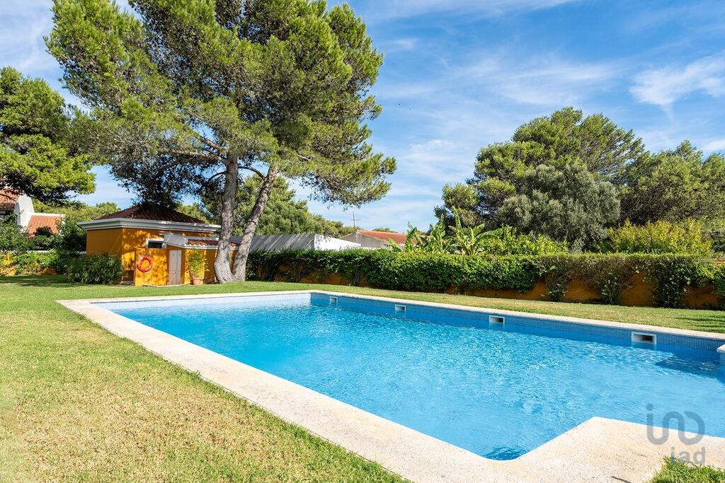 Apartment in Cascais - view 1