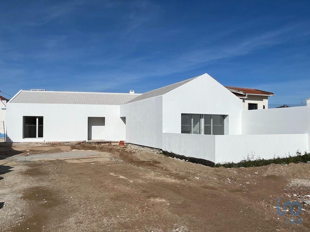 House in Lourinha - view 1
