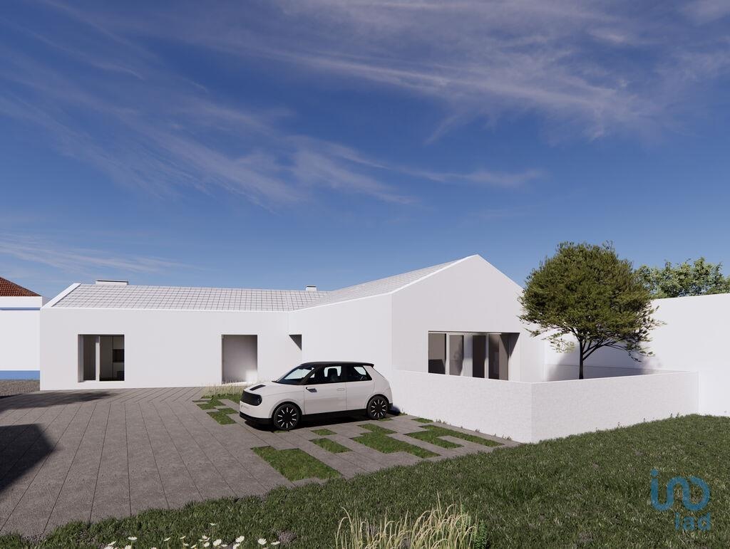 House in Lourinha - view 1