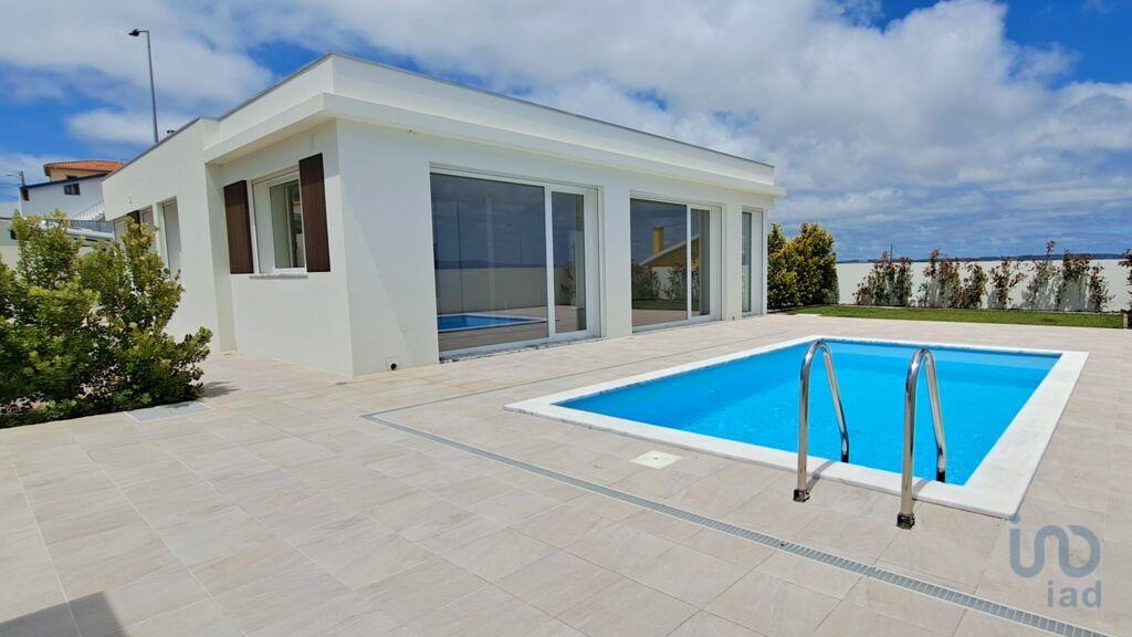 House in Lourinha - view 1