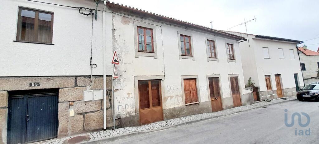 House in Oliveira do Hospital - view 1