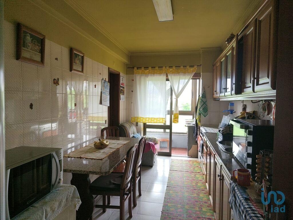 Apartment in Oliveira do Hospital - view 1