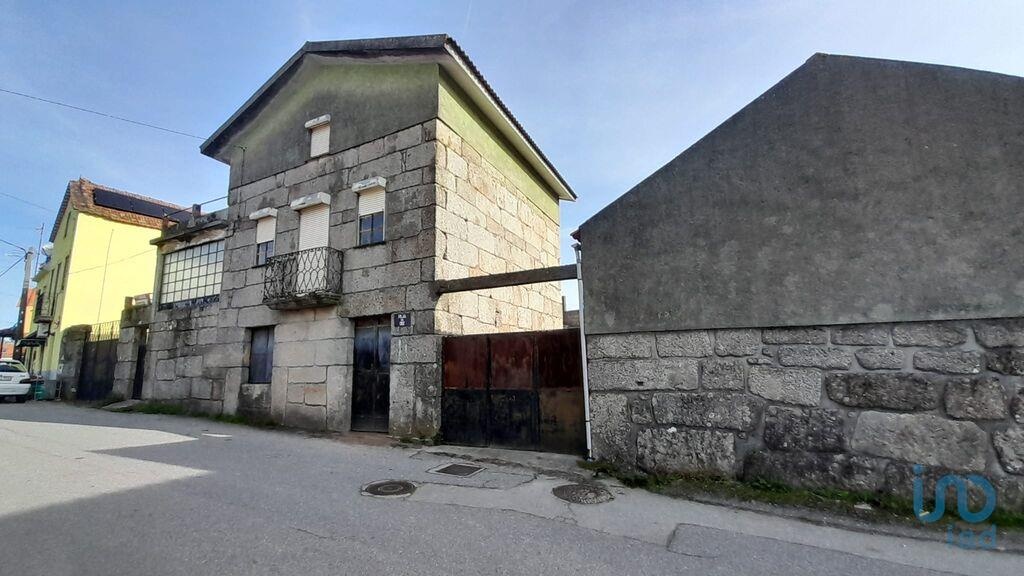 House in Oliveira do Hospital - view 1