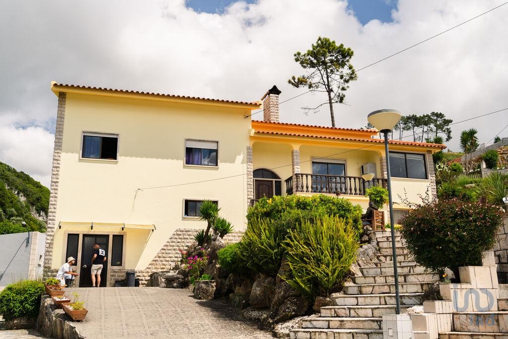 House in Bombarral - view 1