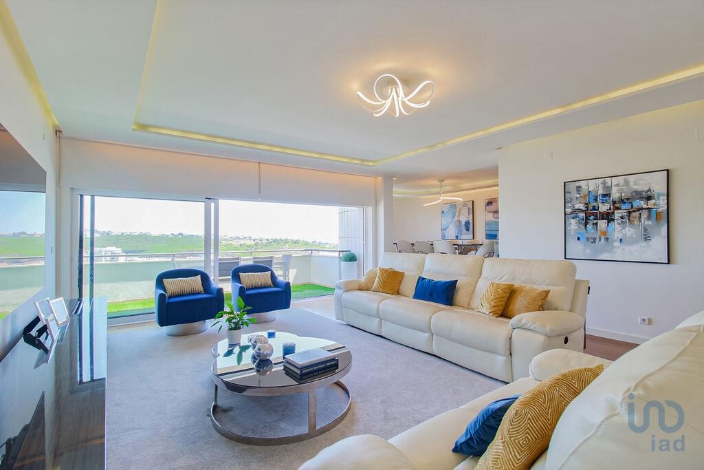 Apartment in Oeiras - view 1