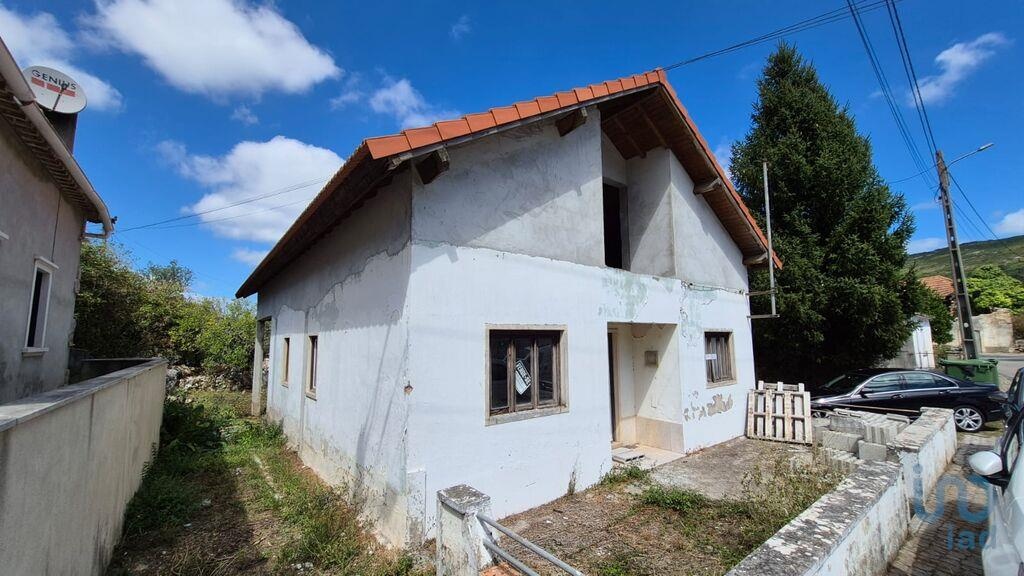 House in Porto de Mos (Sao Pedro) - view 1