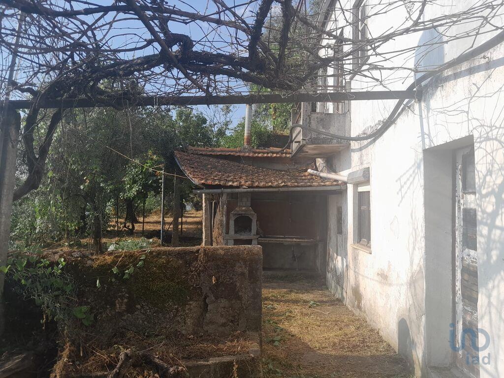 House in Covilha - view 1