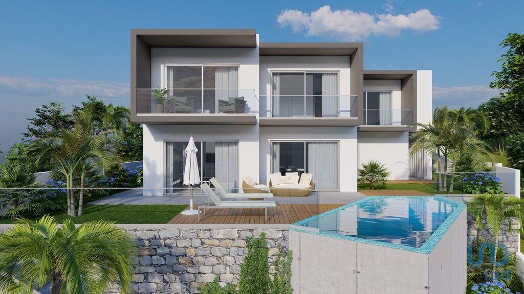 House in Santa Cruz - view 1