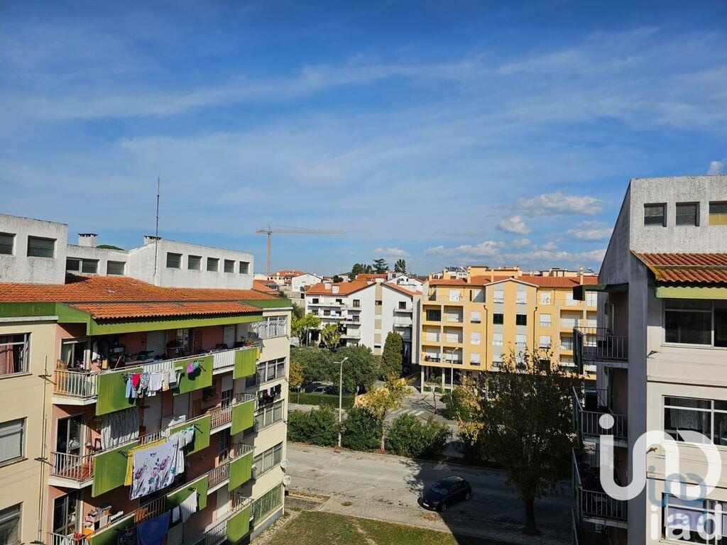 Apartment in Marrazes - view 1