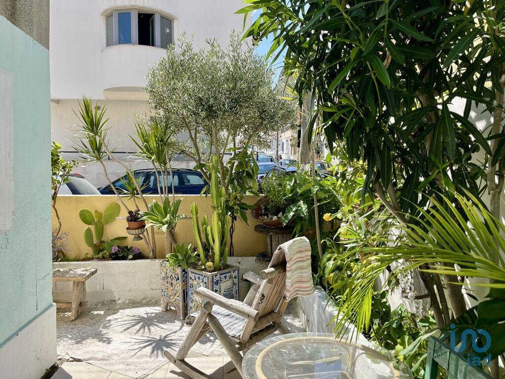 Apartment in Almada - view 1