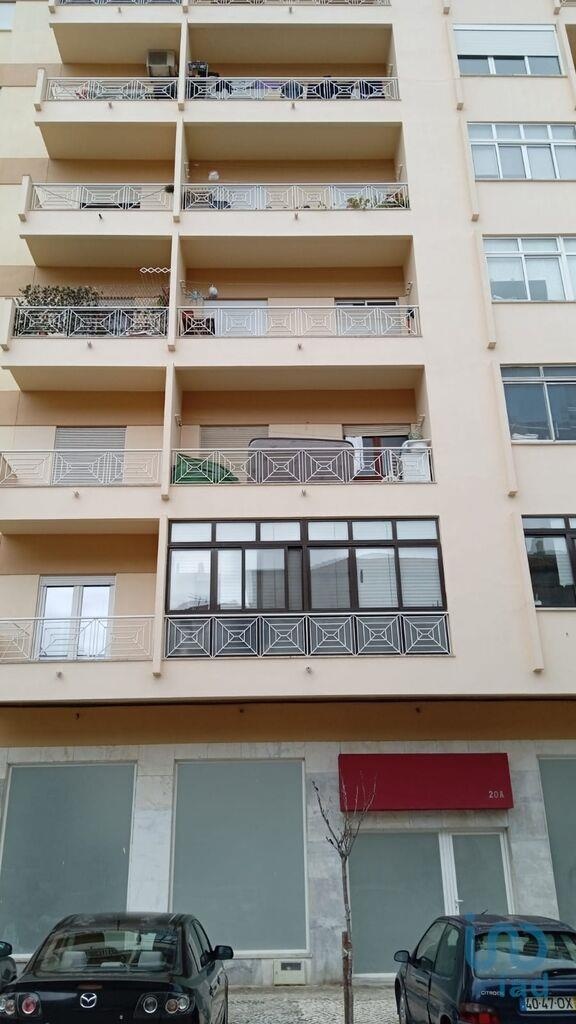 House in Barreiro - view 1