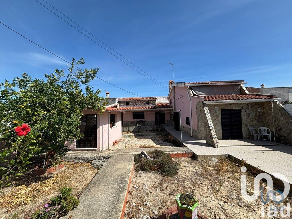 House in Seixal - view 1