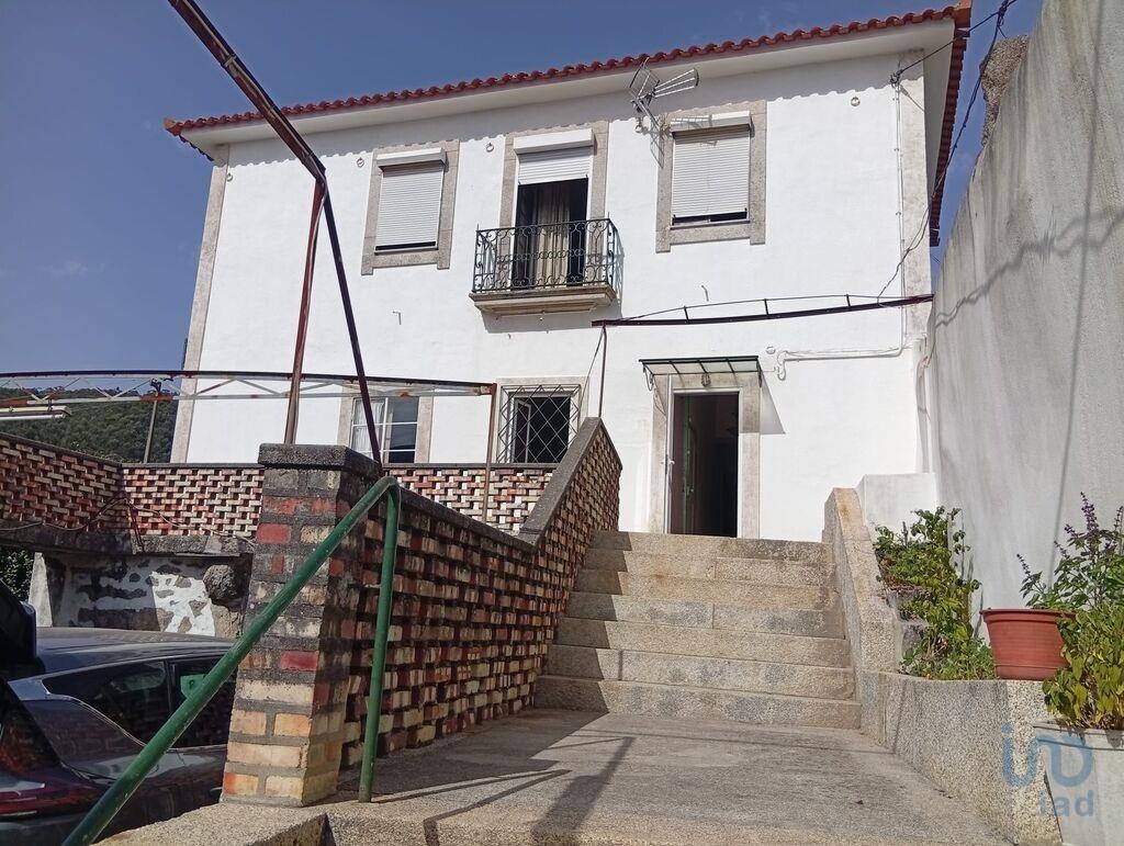 House in Viana do Castelo - view 1