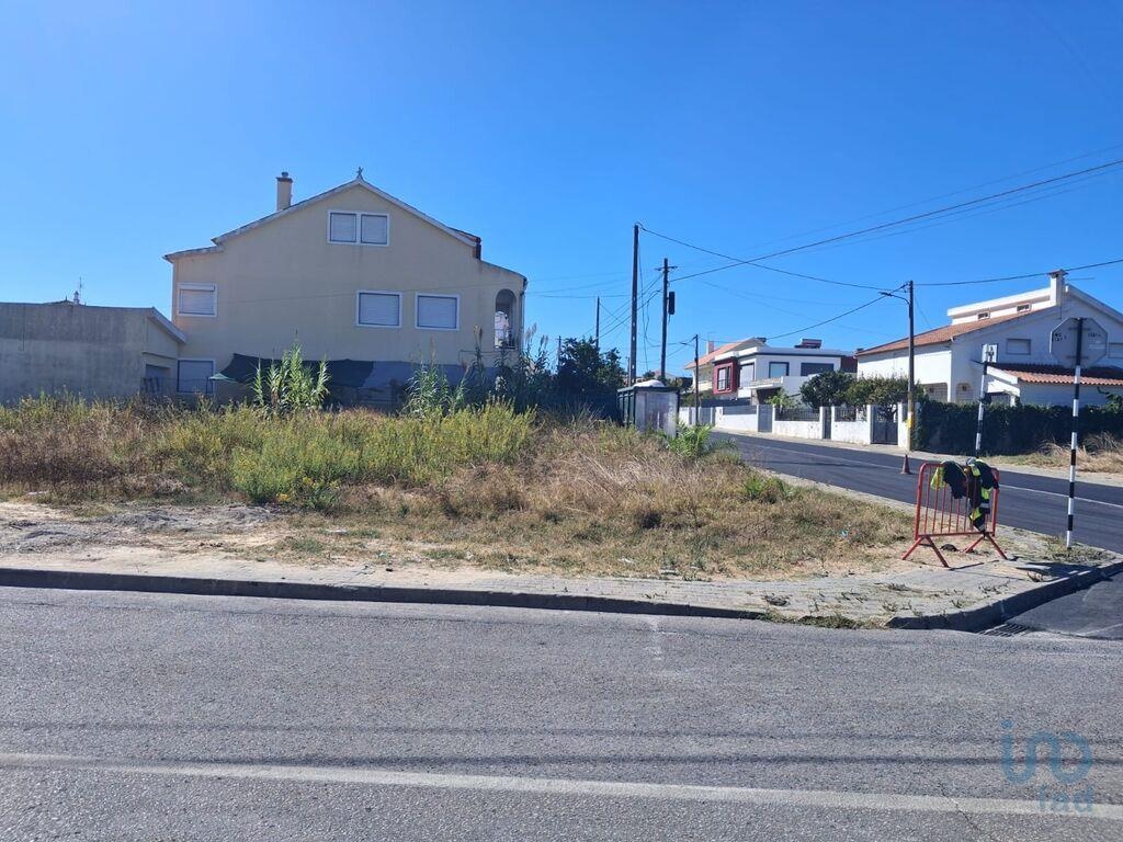 House in Seixal - view 1