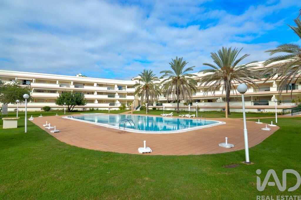 Apartment in Quarteira - view 1