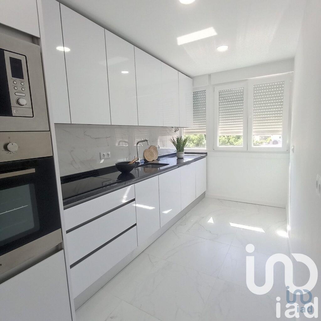 Apartment in Lisbon - view 1