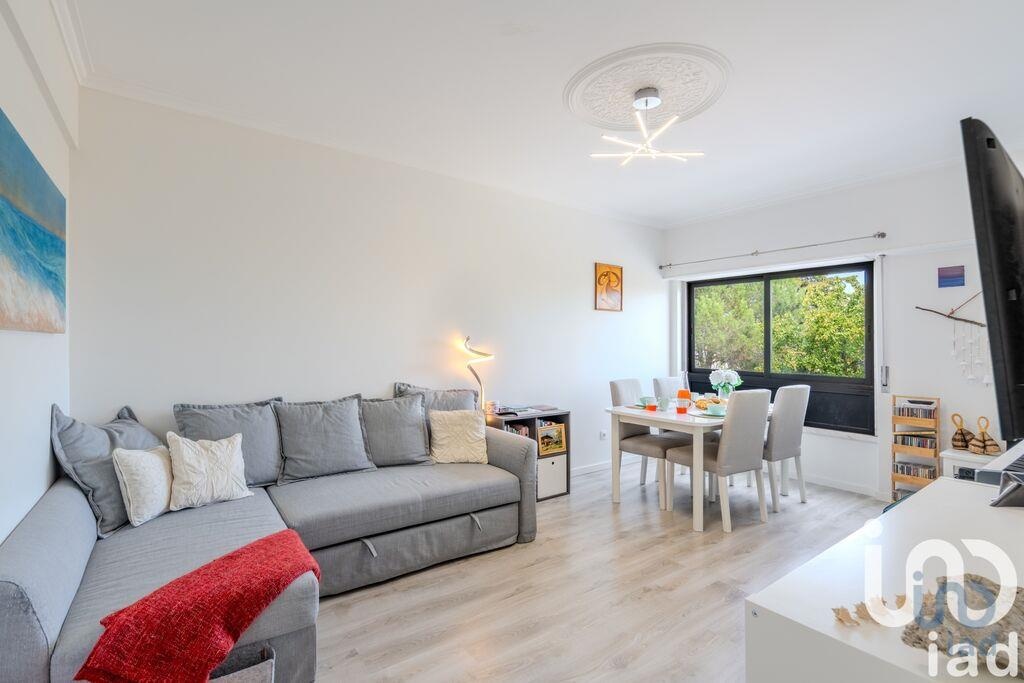 Apartment in Alfragide - view 1