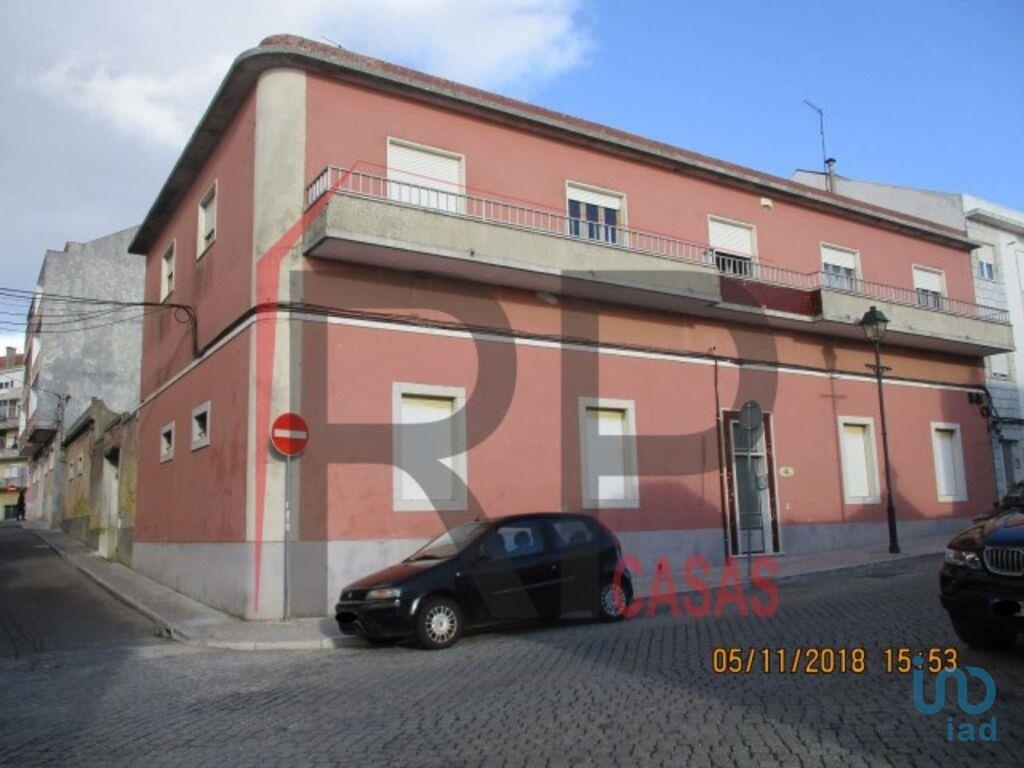 House in Palmela - view 1