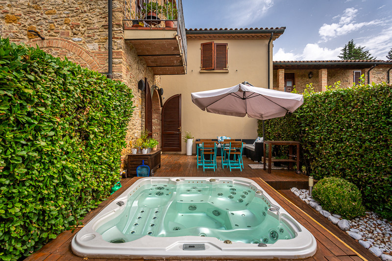 House in Riparbella - view 1