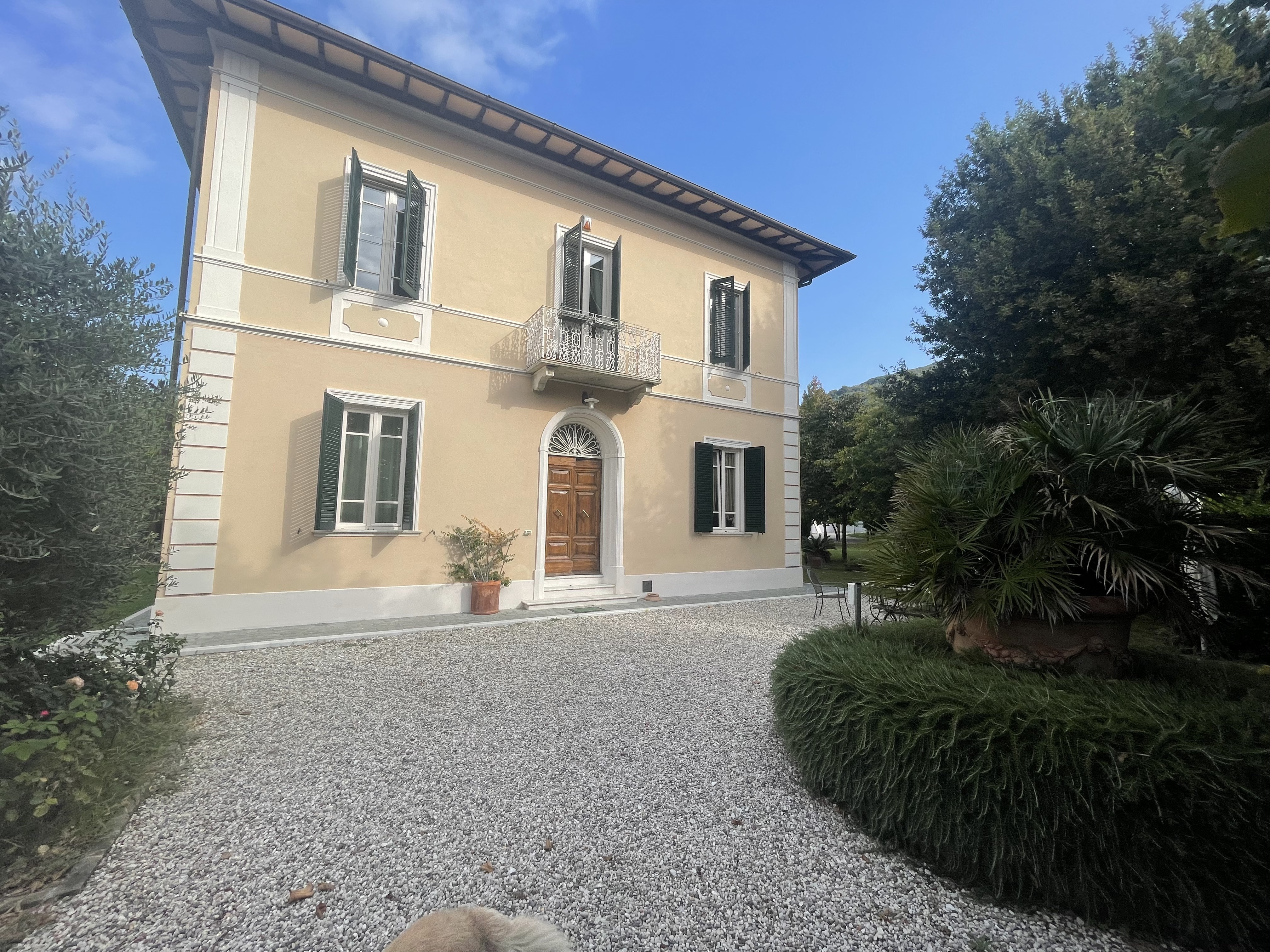 House in Pisa - view 1