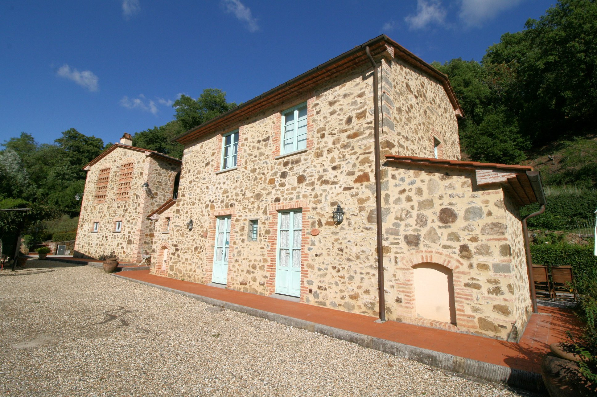 House in Lamporecchio - view 1