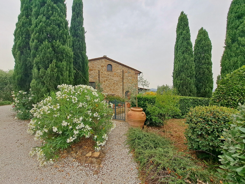 House in Volterra - view 1