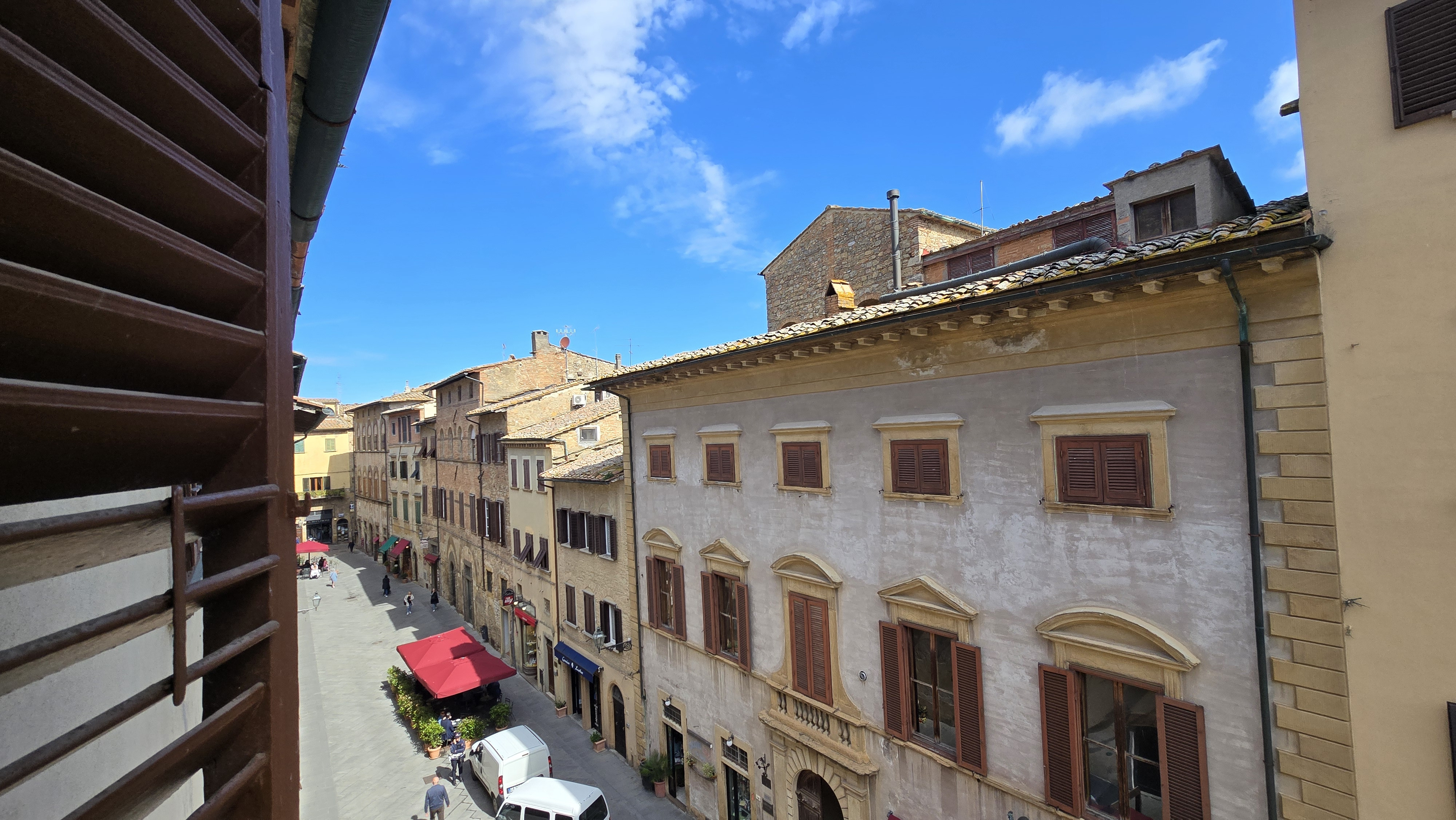House in Volterra - view 1