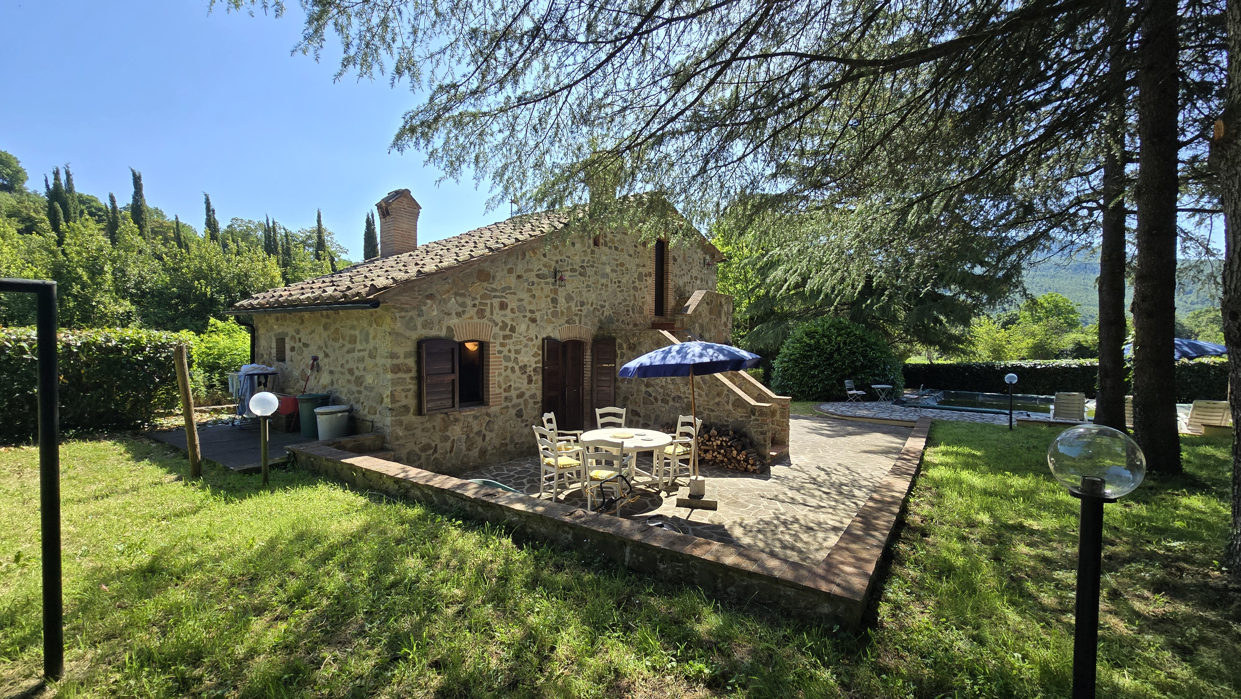 House in Castelnuovo di Val di Cecina - view 1