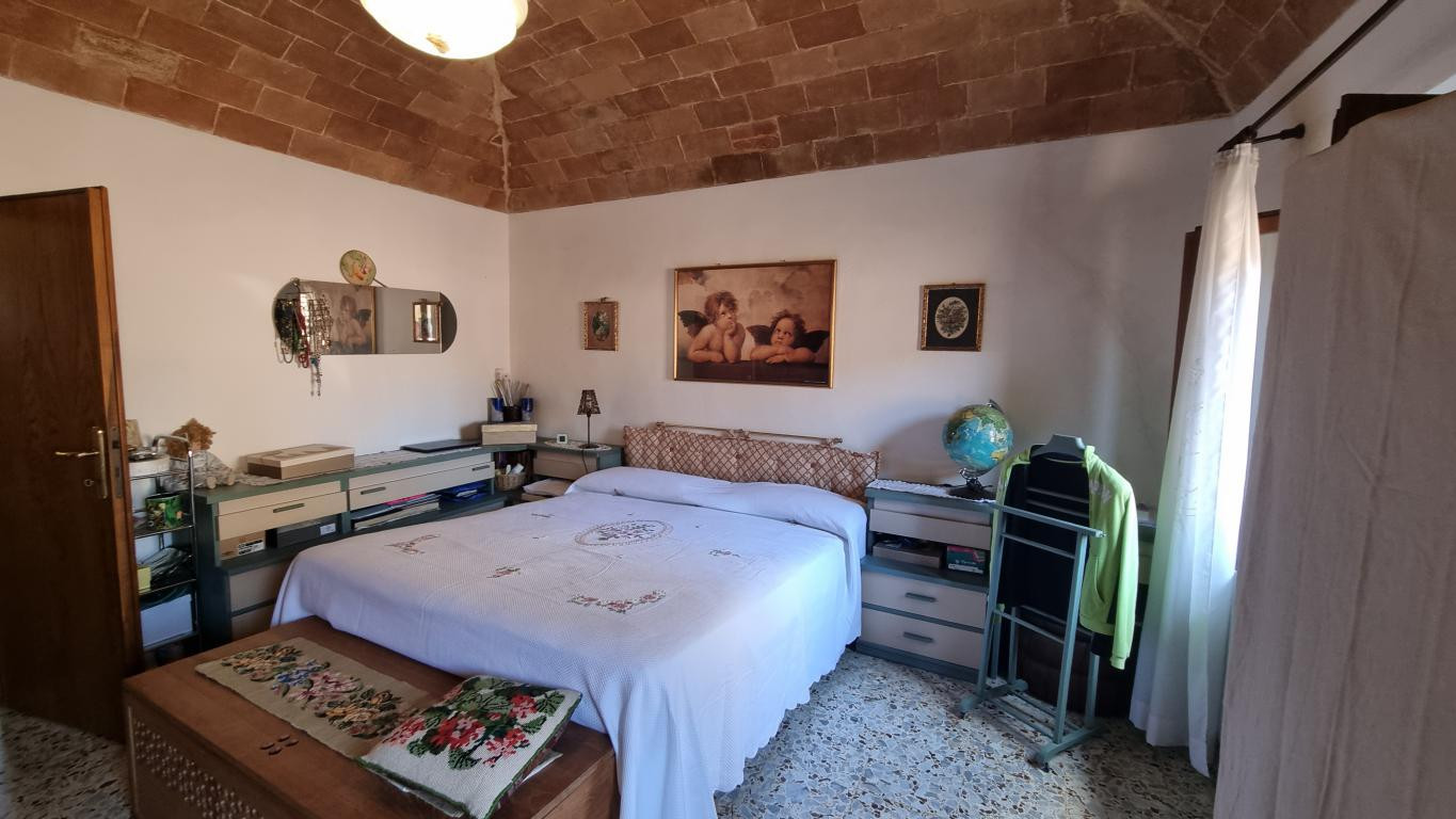 House in Volterra - view 1