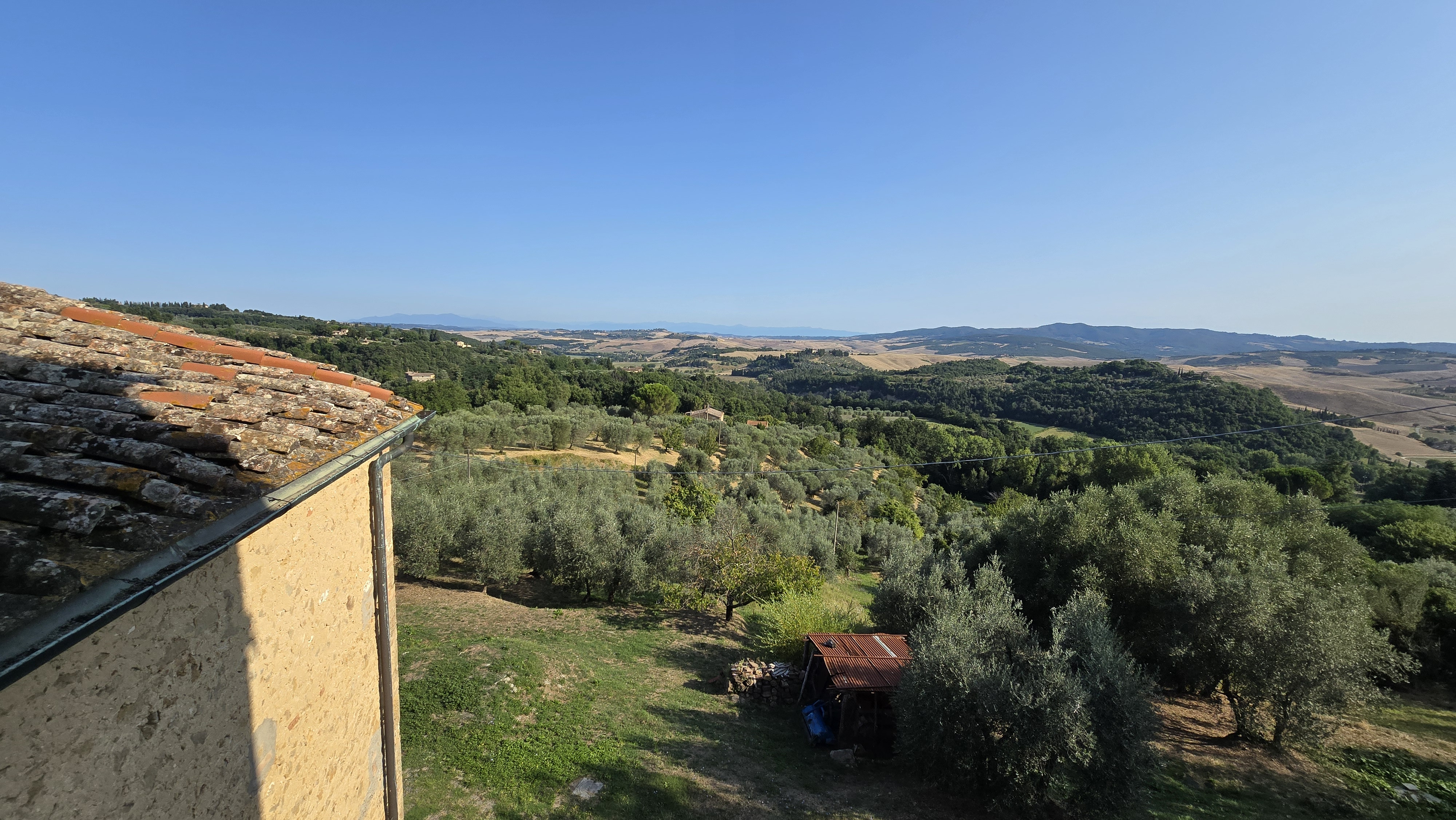 House in Volterra - view 1
