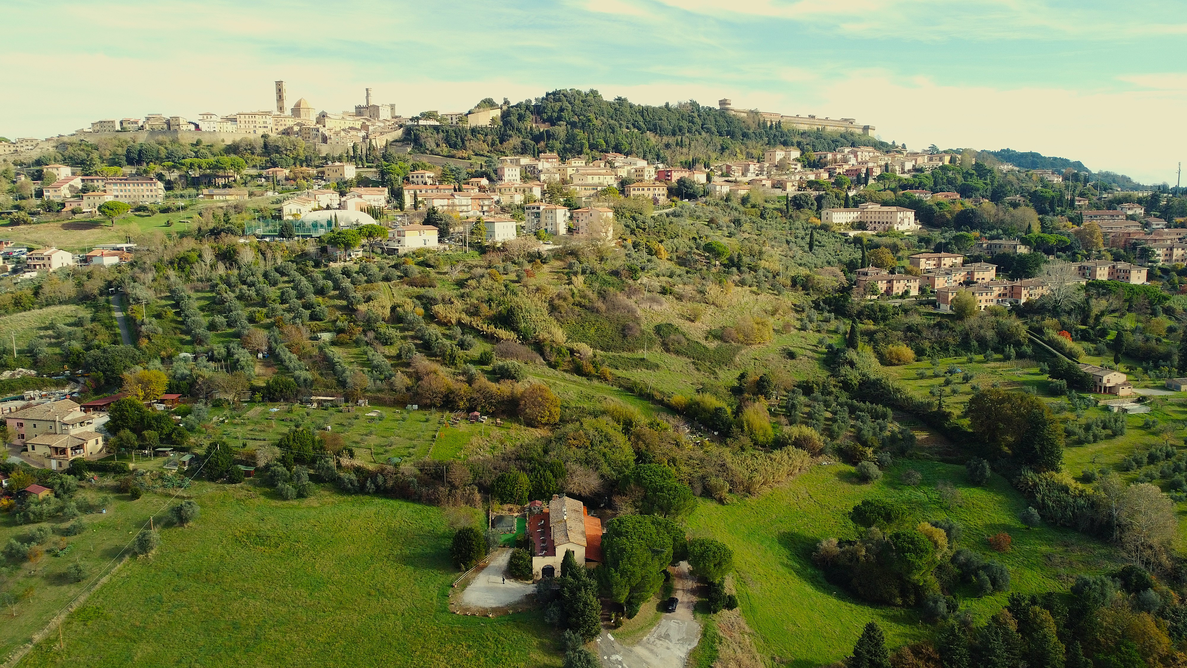 House in Volterra - view 1