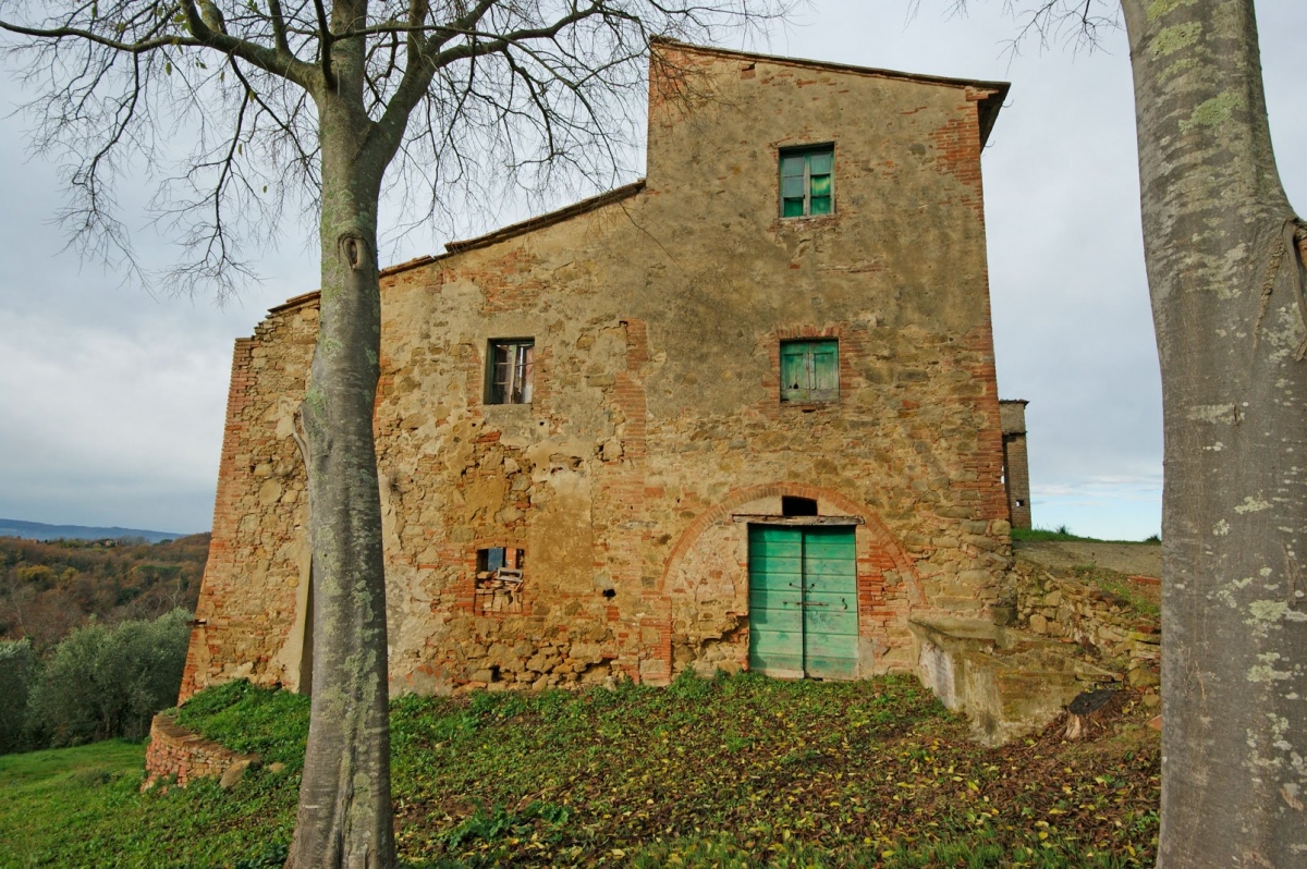 House in Peccioli - view 1