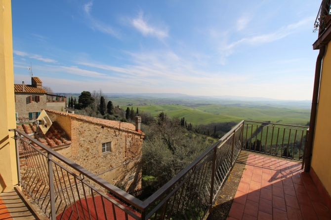 House in Lajatico - view 1