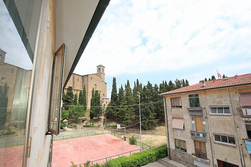 House in Volterra - view 1