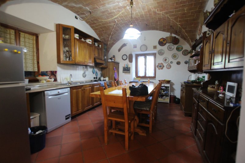 House in Volterra - view 1