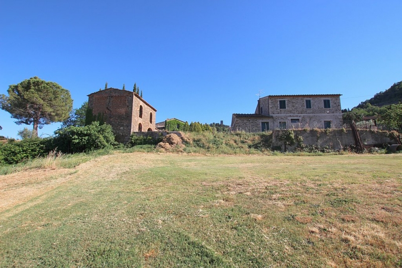 House in Montecatini Val di Cecina - view 1