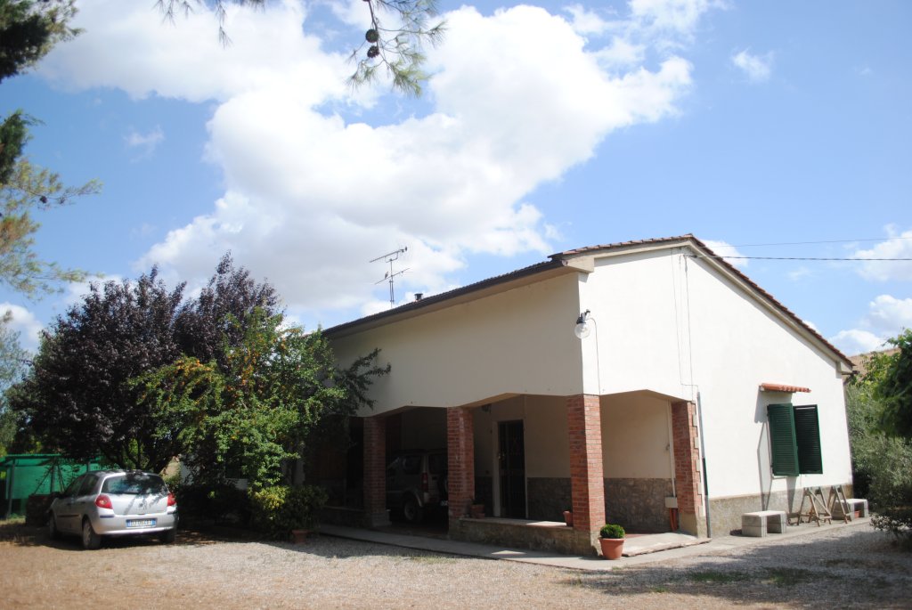 House in Montecatini Val di Cecina - view 1