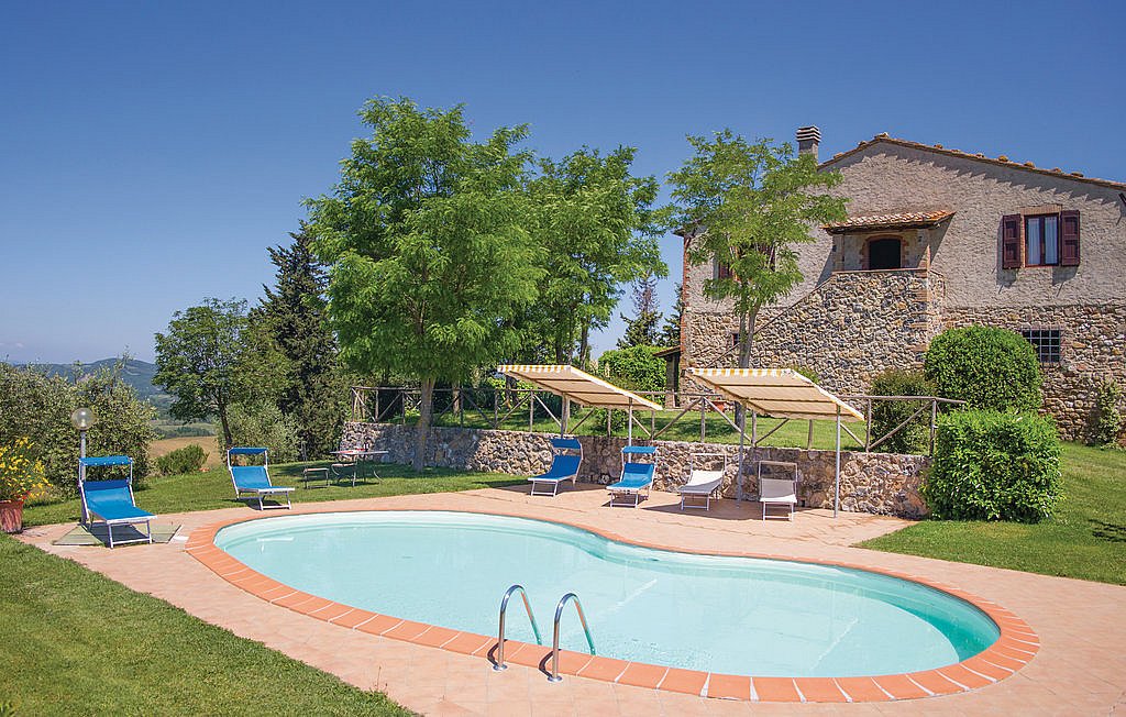 House in Radicondoli - view 1