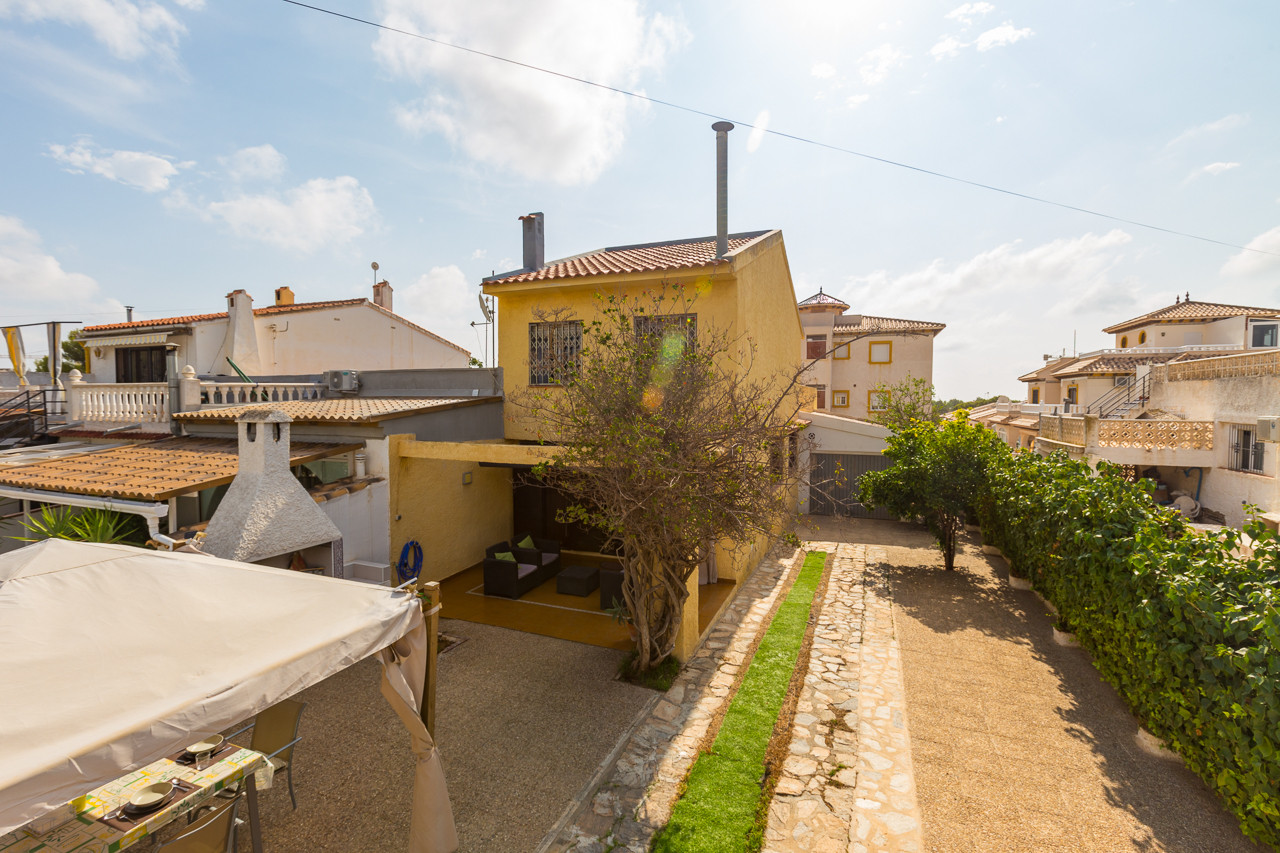 House in Urbanizacion los Balcones - view 1