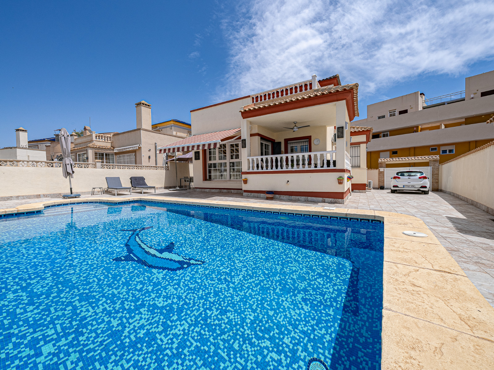 Villa in La Zenia - view 1