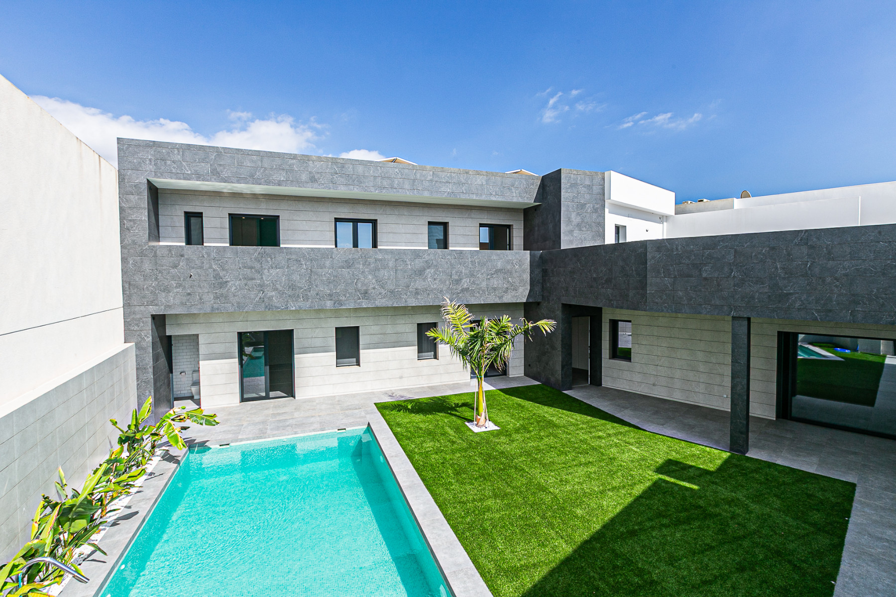 Villa in San Pedro del Pinatar - view 1