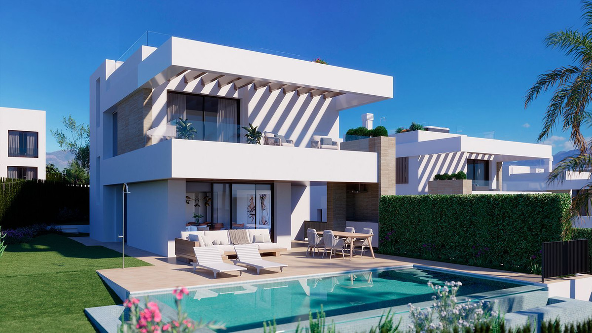 House in Estepona - view 1