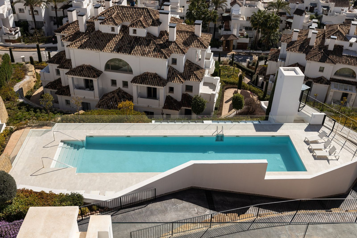 House in Marbella Del Este - view 1